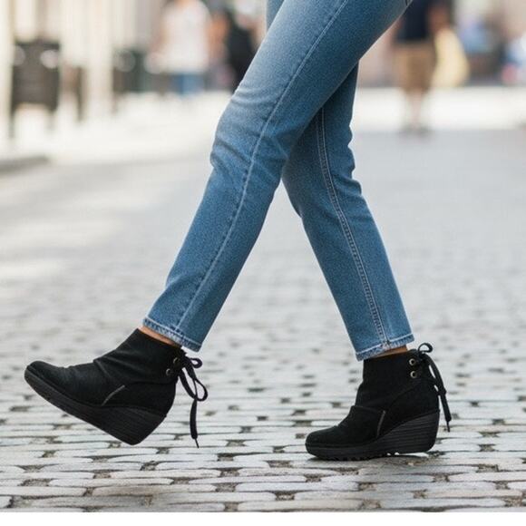 Fly London Ankle Boots Womens US 8 Black Yama Suede Ruched Wedge Lace Up Chic - Picture 1 of 15